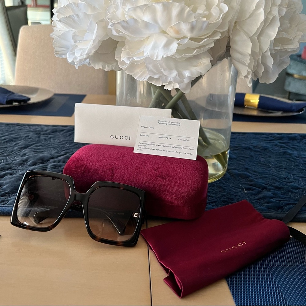 Gucci sunglasses